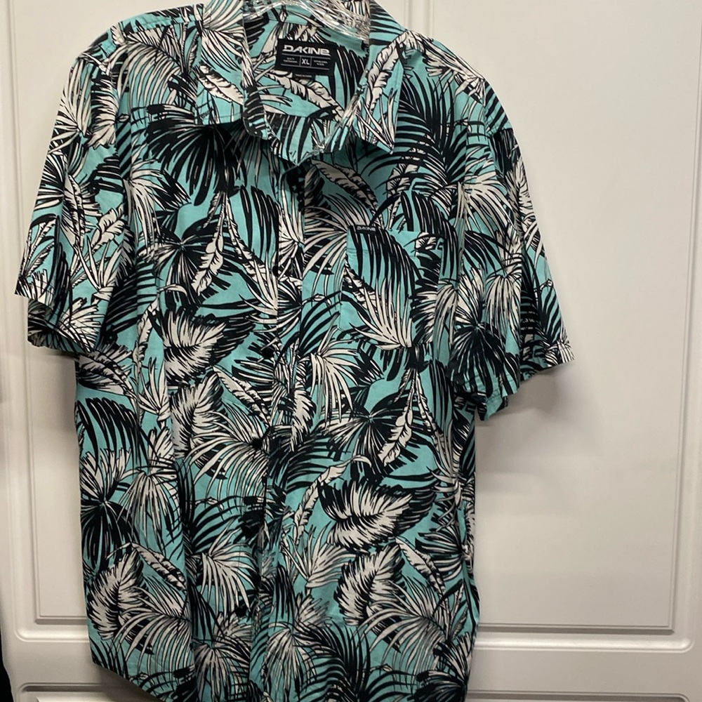 Mens Dakine hawaiian shirt